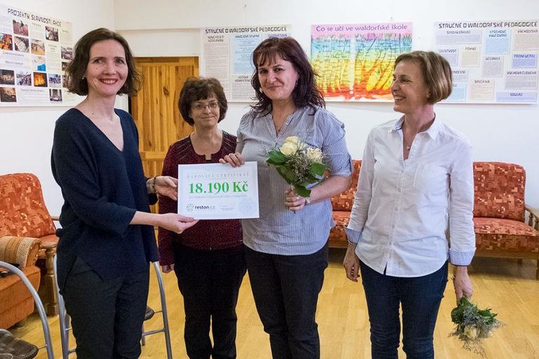 Dar Restonu pomůže v azylovém Domově