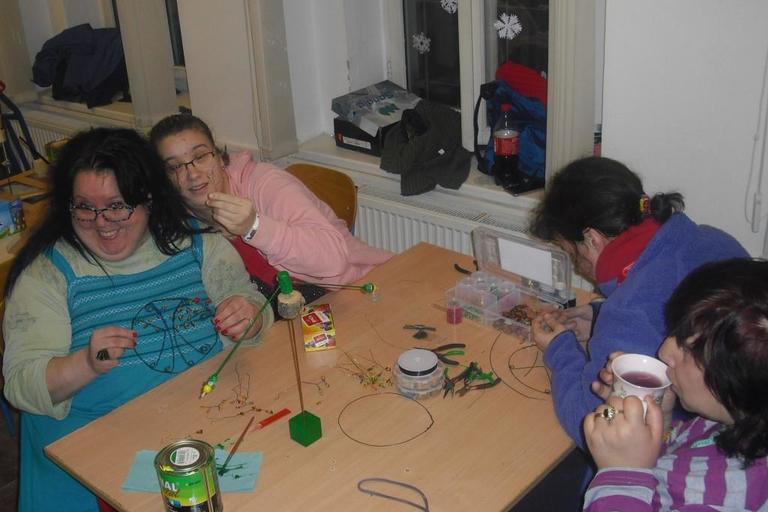 Dílna v chráněném bydlení pro klienty Diakonie