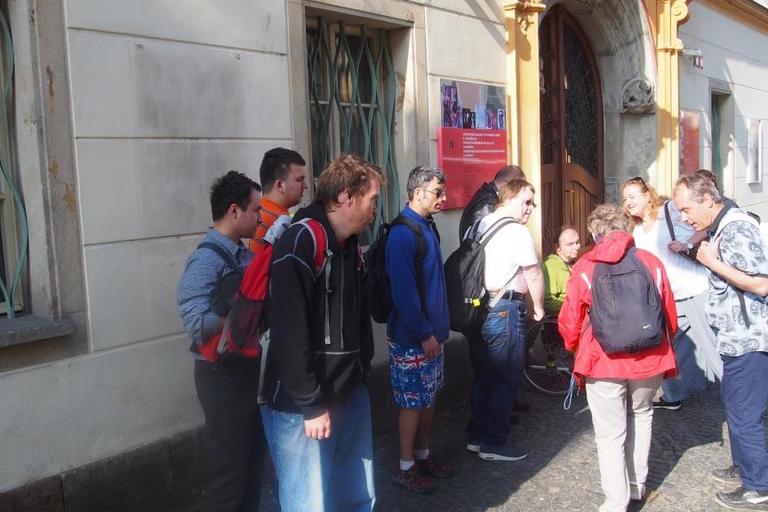 Návštěva výstavy Svatopluka Klimeše „Oheň do papíru nezabalíš“