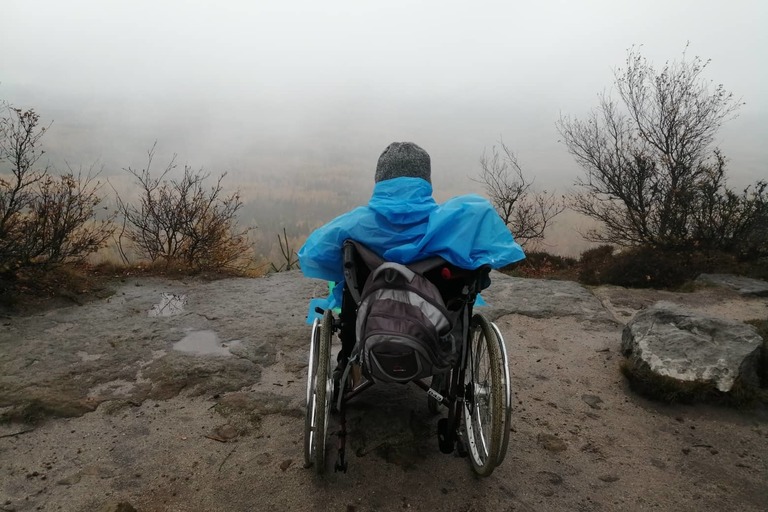 S dobrovolníkem Tomášem na Sněžník