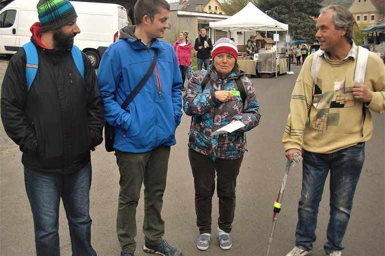 S dobrovolníky do Zubrnic